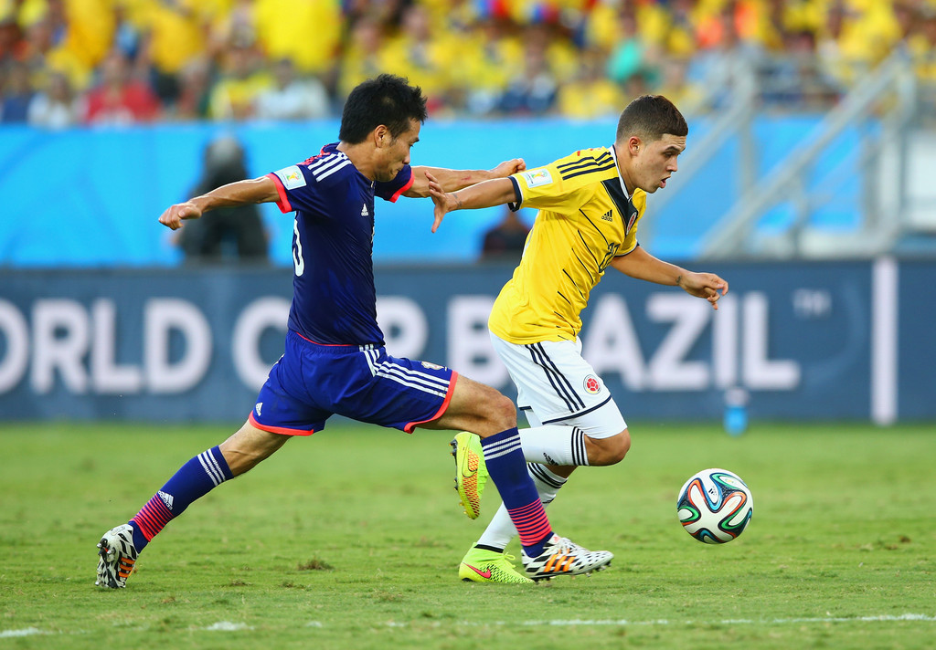 意外！C罗在最佳中东球员奖投票中仅排第2：3年0冠 第1不是本泽马（冷门！C罗中东最佳球员评选仅居第二：三年无冠，第一并非本泽马）