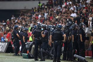 中国球员留洋要分几步走？看看日本足球的“参考答案”（中国球员如何分步留洋？日本足球给出示范）