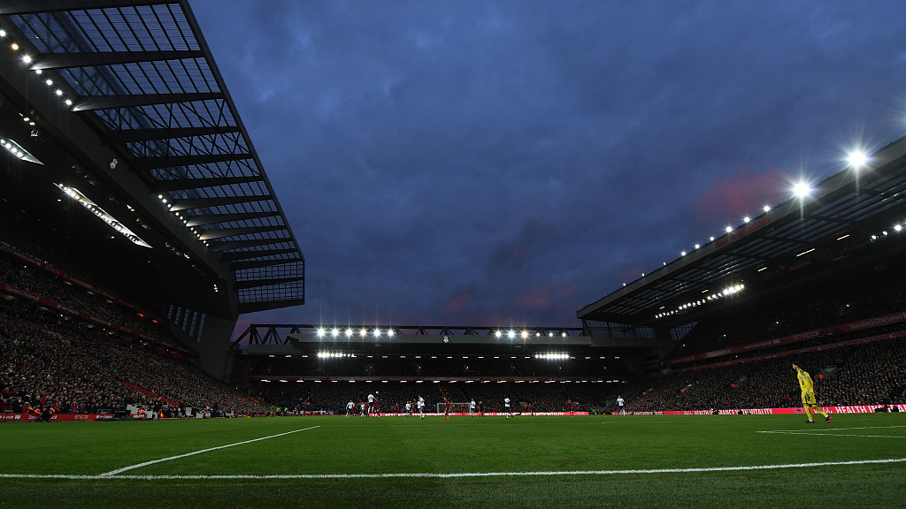 篮球NBA裁判再陷争议，两队抗议判罚（NBA判罚再掀风波，两队齐声抗议）