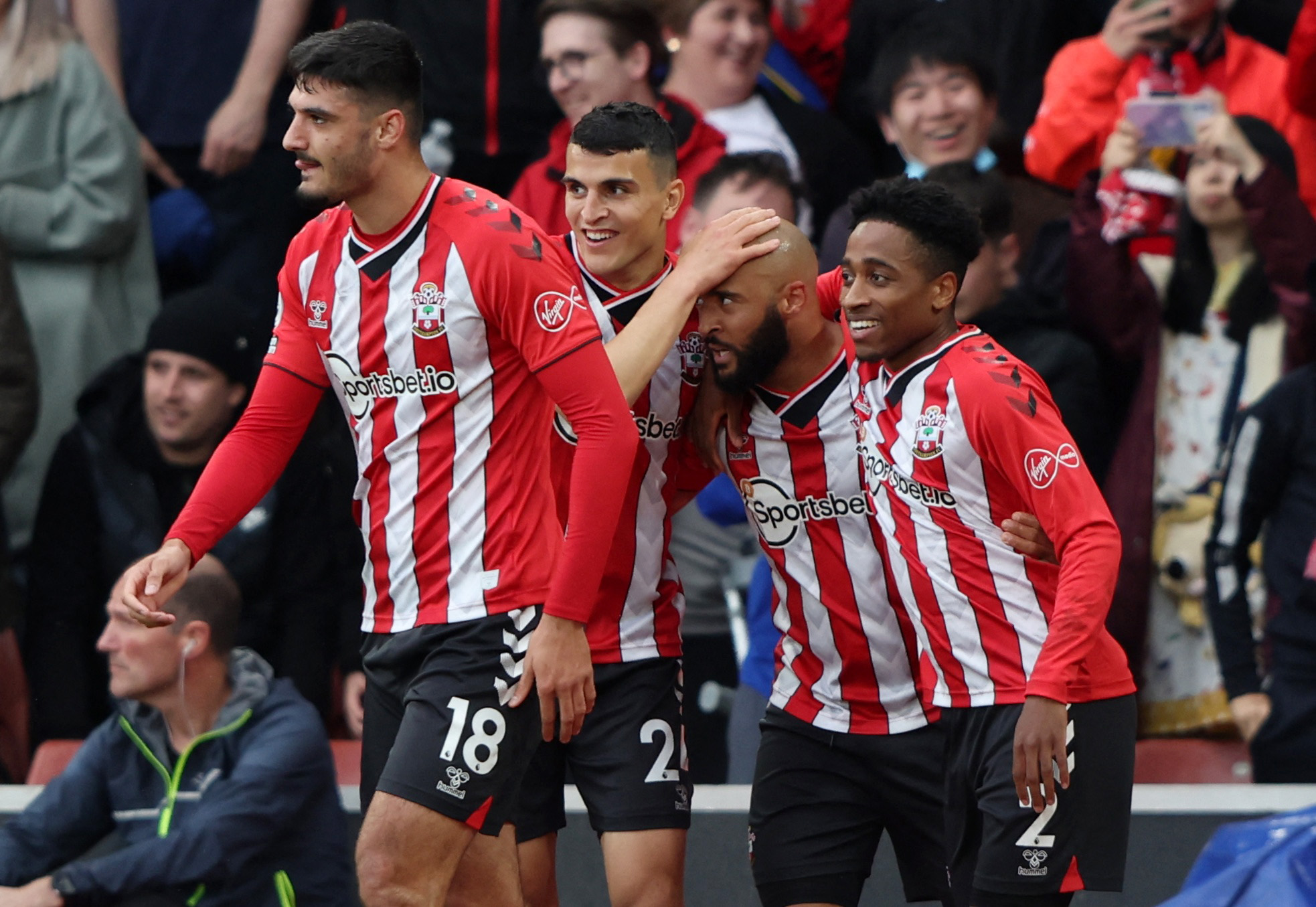 罗马诺&莫雷托：米兰接近签下20岁哥伦比亚后卫阿里萨拉（罗马诺与莫雷托：米兰即将敲定20岁哥伦比亚后卫阿里萨拉加盟）