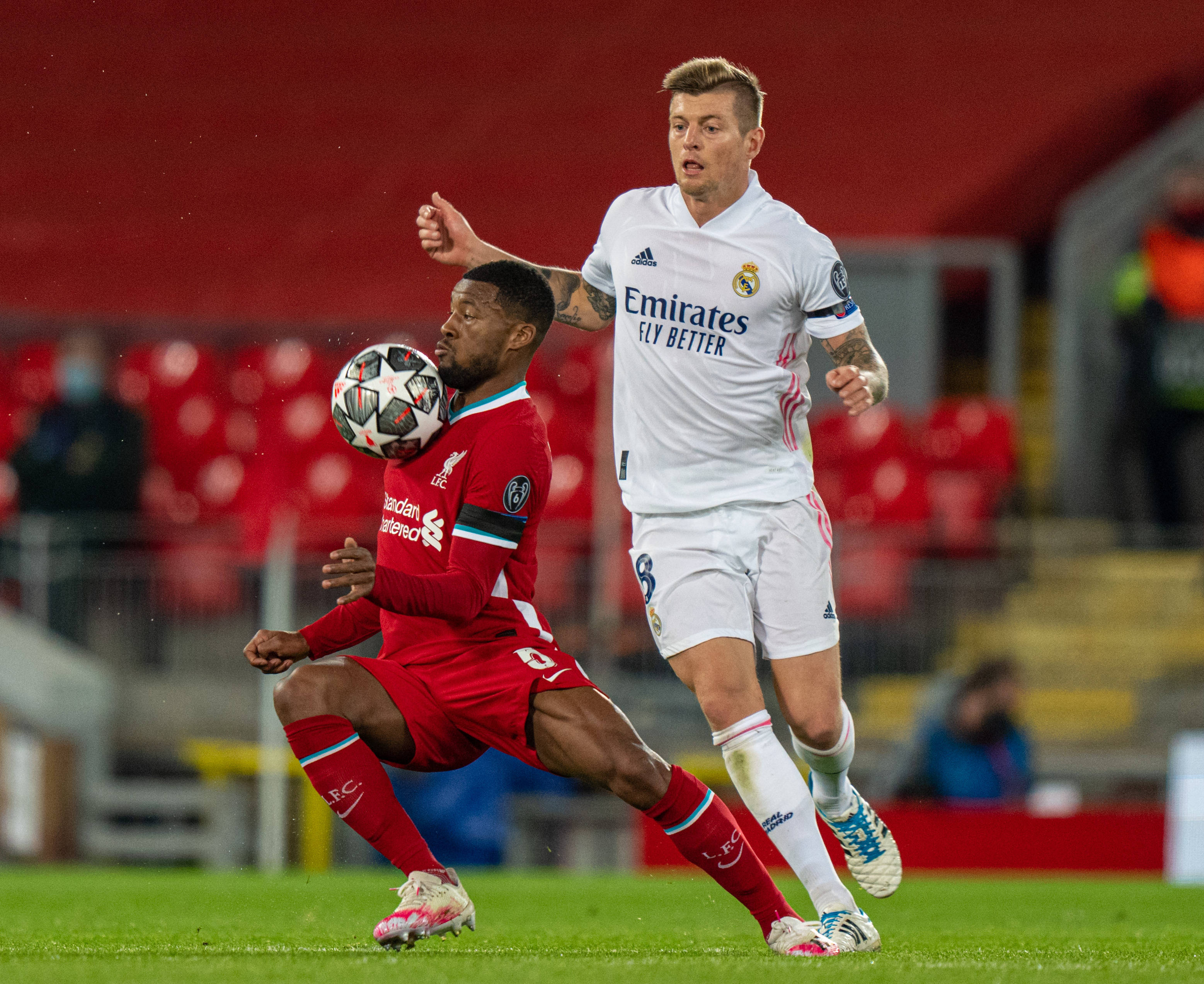 斑马队长，洛卡特利达成尤文生涯200场里程碑