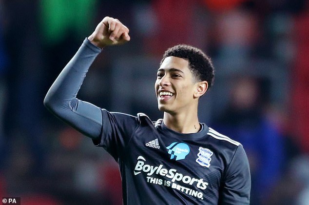 队记：球队希望杨瀚森去发展联赛多打比赛，但球队伤病成变数（队记：球队倾向让杨瀚森赴发展联赛增加出场时间，伤病或成不确定因素）