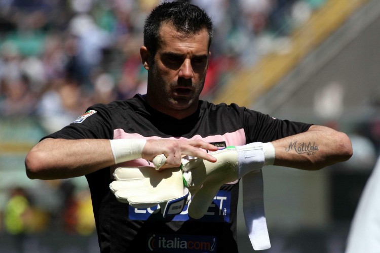 由于薪资微薄，意大利新闻工作者宣布在11月28日罢工（抗议低薪，意大利记者定于11月28日罢工）