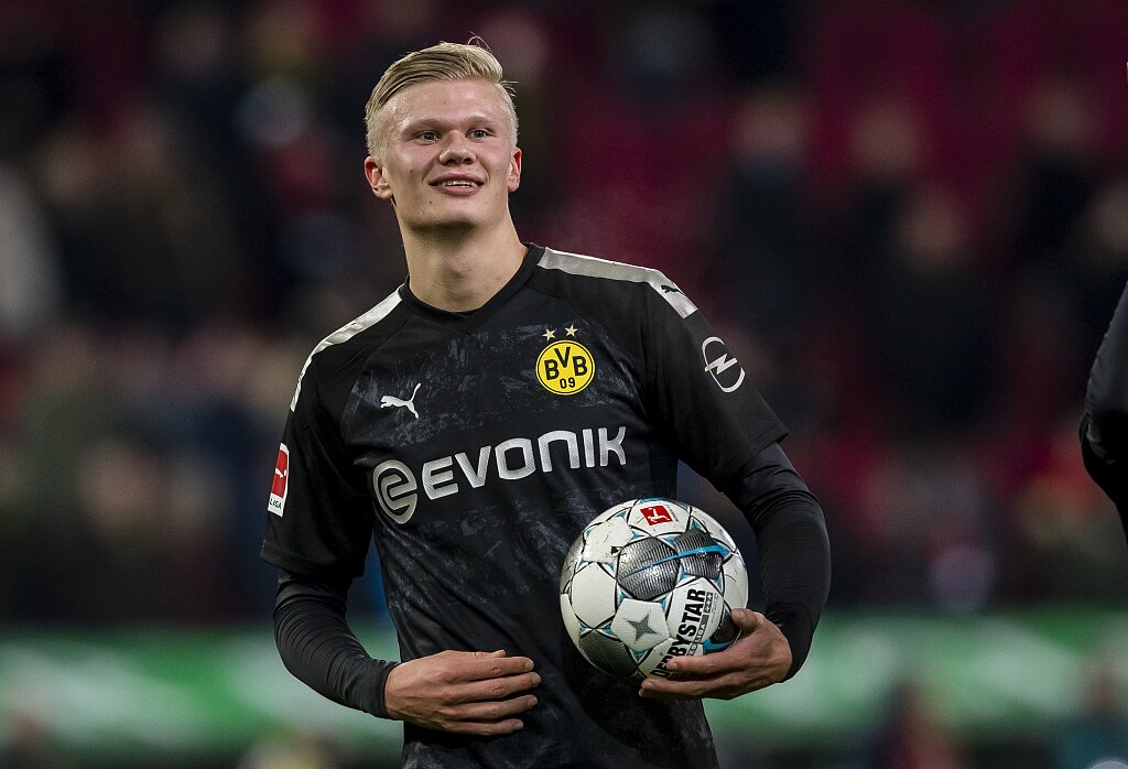 如何打破詹姆斯连续上双记录？杜兰特连续打满大约12个赛季（谁能终结詹姆斯连场得分上双纪录？杜兰特若连续满勤约12个赛季能否改写历史）