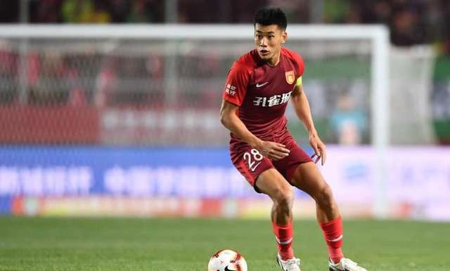 记者：弗洛伦蒂诺从未考虑过辞职，甚至没想过这件事（记者：弗洛伦蒂诺压根没想过辞职，这事从未进入他的考虑）