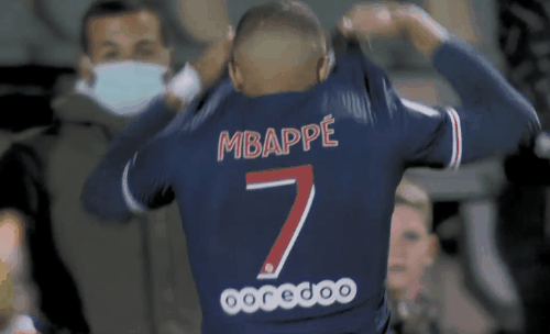 库拉索主帅：加图索一直为失败找借口，我想在世界杯踢意大利（库拉索主帅炮轰加图索：总为失利找借口，盼世界杯对阵意大利）