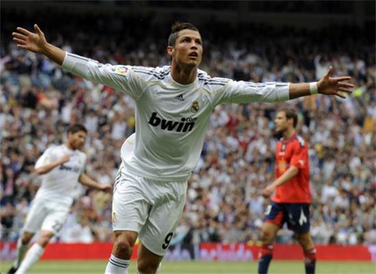 强强较量，巴黎vs拜仁是欧冠联赛阶段首次前两名球队直接交手（欧冠本阶段首次榜首之争：巴黎大战拜仁）