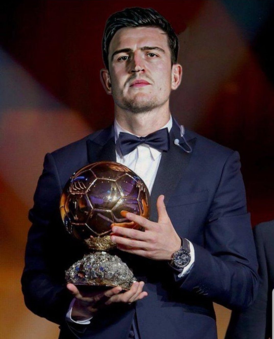 查尔顿官方：在昨日英冠比赛中一名球迷突发疾病不幸离世