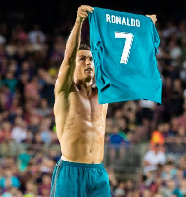 德甲500场里程碑，35岁霍村门将鲍曼成德甲历史第14位达成者