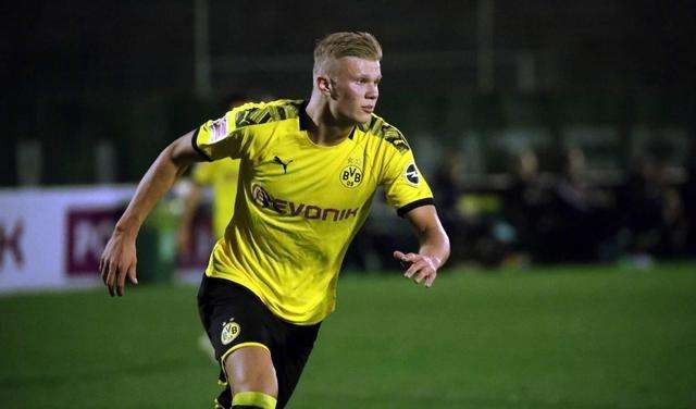 上游新闻：冲超决战，超1500名重庆球迷将在客场为铜梁龙助威（上游新闻：冲超关键战，逾1500名重庆球迷客场力挺铜梁龙）